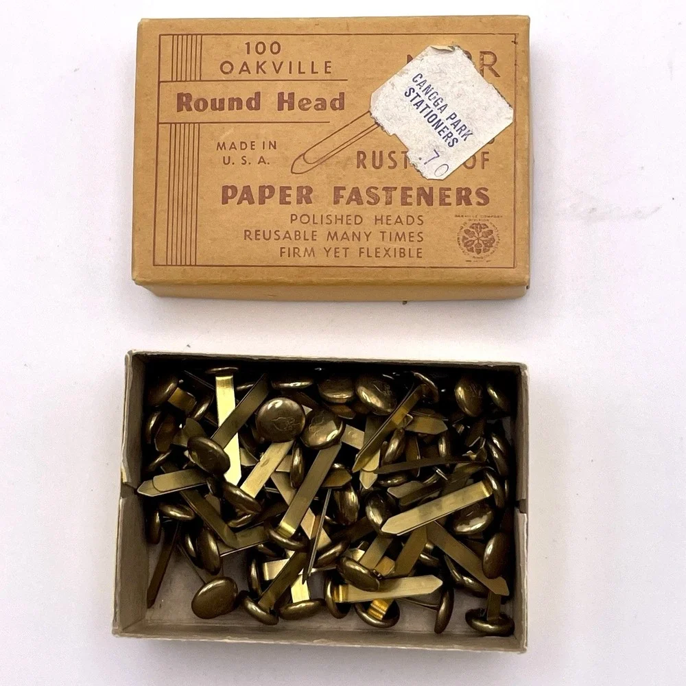 Vtg Oakville Round Head Brass Brads Paper Fasteners‎ USA Rust Proof 81 Count